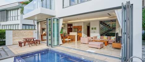 숙박 시설 정면