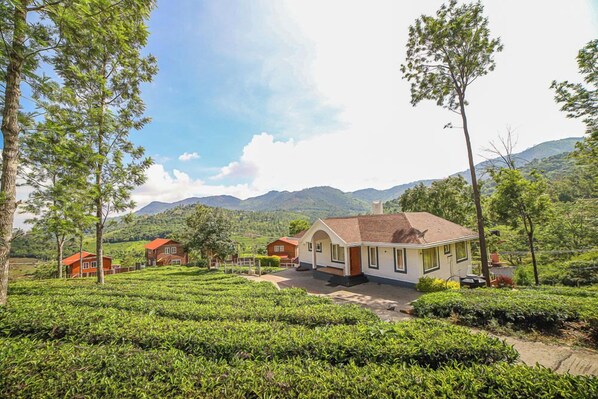 Front of property - Samrakshitha - The Villa (Kotagiri)