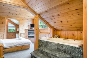 5 bedrooms, iron/ironing board, travel crib, free WiFi