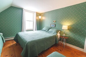 6 bedrooms, iron/ironing board, free WiFi, bed sheets - The Farm @ Worthley Pond, Farmhouse, Private Beach, hot tub, sauna (Peru)