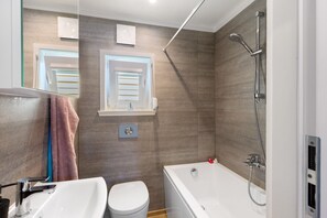 Een douche, een haardroger