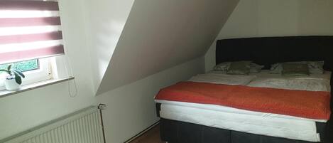 2 bedrooms, bed sheets