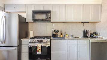 Microwave, oven, stovetop, dishwasher