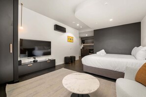 Fer et planche Ă repasser, Wi-Fi, literie fournie