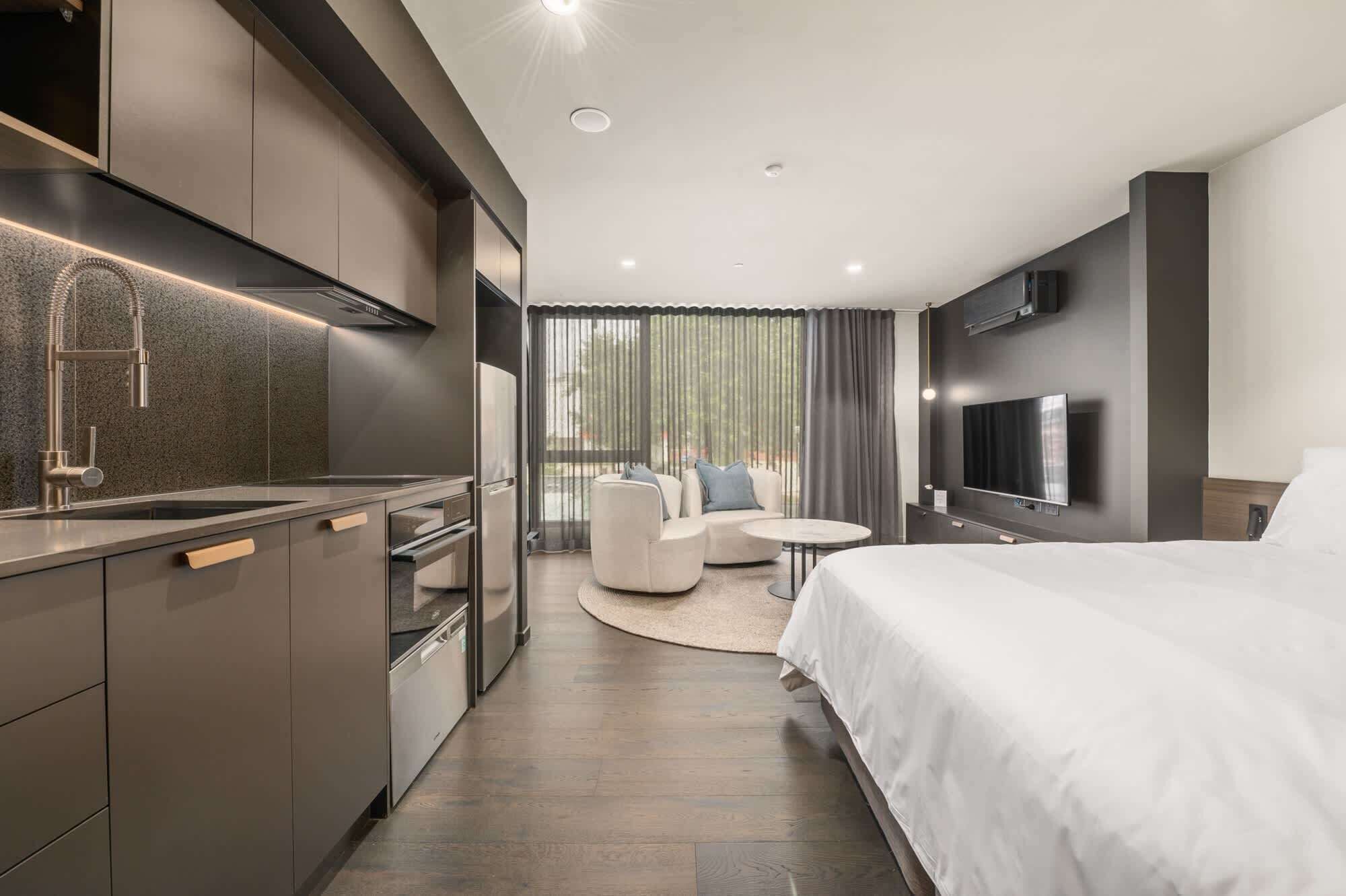 Bügeleisen/Bügelbrett, WLAN, Bettwäsche