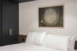 Bügeleisen/Bügelbrett, WLAN, Bettwäsche