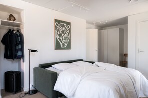 2 chambres, fer et planche à repasser, lit de bébé portatif, Wi-Fi