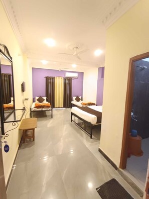 Family Room | In-room safe, desk, laptop workspace, free WiFi - Hotel Mann By GRB (Indore)