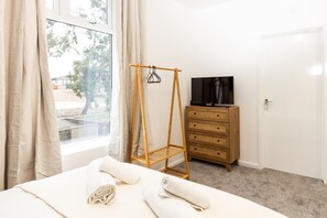 1 chambre, fer et planche à repasser, Wi-Fi gratuit, draps fournis