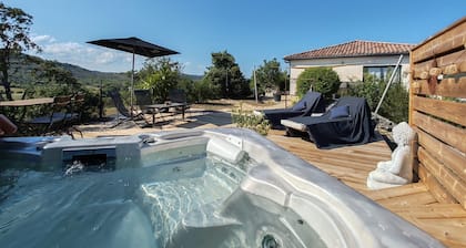 House with private Jacuzzi