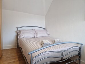 1 Schlafzimmer, Bügeleisen/Bügelbrett, kostenloses WLAN, Bettwäsche