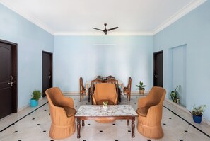 Siddeområde i lobbyen