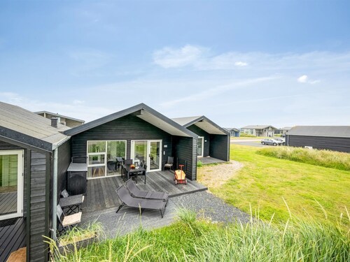 "Antonelle" -  from the sea by Interhome