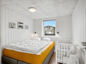 3 bedrooms, Internet