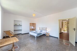 Family Apartment, Multiple Bedrooms (Salvia House In Mulinetti) | 2 bedrooms, iron/ironing board, WiFi, bed sheets - Mulinetti Houses (Recco)