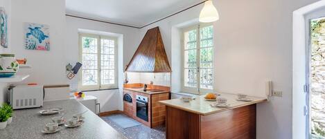 Appartement Familial, plusieurs chambres (Basilico House In Mulinetti) | Cuisine privée