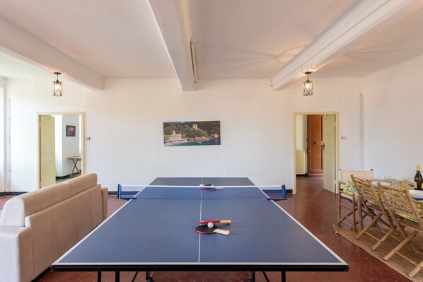 Apartamento familiar, varias habitaciones (Salvia House In Mulinetti) | Sala de juegos