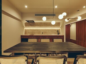 Superior Room | In-room dining - illi Tas Shinjuku (Tokyo)