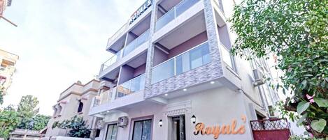 Fachada da propriedade