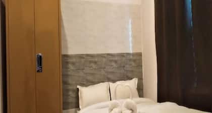 Hotel Radiant Azamgarh