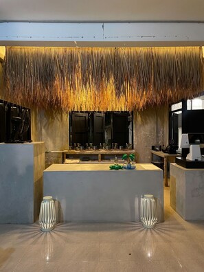 Lobby lounge - Waste Land Homestay & Resort Chiangmai (San Pa Thong)