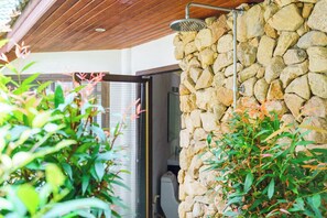 Property grounds - Villa Q]Private Pool/3 Bedrooms Villa/Walk to beach (Chang Wat Surat Thani)