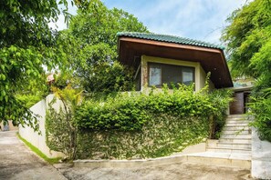 Exterior - Villa Q]Private Pool/3 Bedrooms Villa/Walk to beach (Chang Wat Surat Thani)