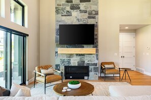TV connectée, cheminée
