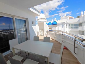 Outdoor dining - Penthouse in Puerto Marina (Benalmadena)