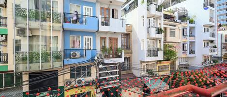 Luksusleilighet, byutsikt | Balkong