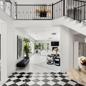 House | 5 bedrooms - 1423 Floresta Place (Pacific Palisades)