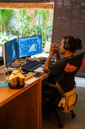 コンシェルジュ デスク