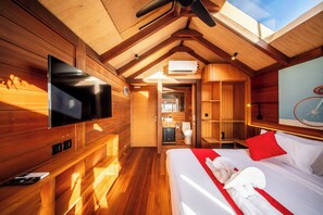 Signature Room, 1 King Bed, Balcony, Sea View | Reception - SOKKOOL CANGGU - COWORKING & COLIVING (Canggu)