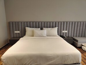 Deluxe Double Room, Garden View | Free WiFi - THE DEMOCRACY HOTEL & RESORT (Nashik)