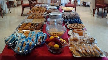 Ilmainen päivittäinen buffetaamiainen