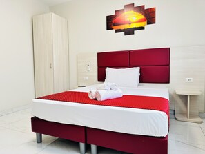 Deluxe Double Room | Desk, laptop workspace, free WiFi, bed sheets - Dream Hub (Mestre)