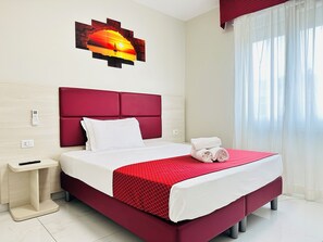 Habitación Deluxe doble | Escritorio, espacio para trabajar con un portátil, wifi gratis