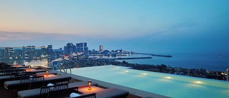 Outdoor pool, cabanas (surcharge), sun loungers