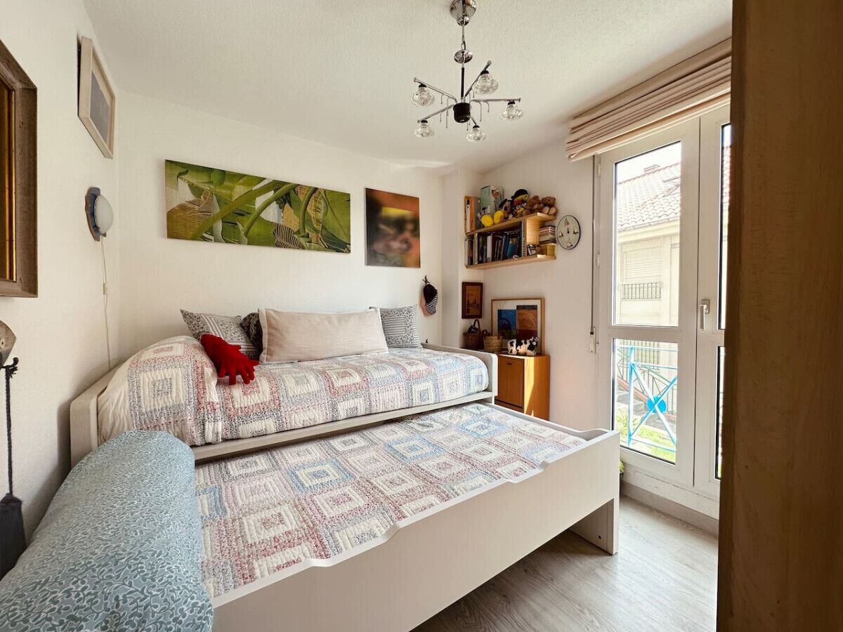 2 dormitorios, tabla de planchar con plancha, wifi y ropa de cama