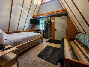 1 bedroom, in-room safe, travel cot, free WiFi