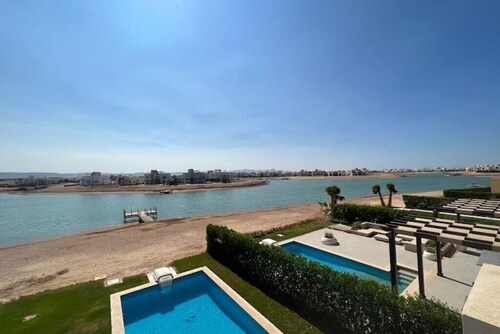 Ancient Sands Retreat for Groups