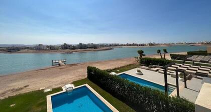 Ancient Sands Retreat for Groups