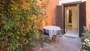 Superior Studio, Garden View | Terrace/patio - Rione Monti Studio Apt (Rome)