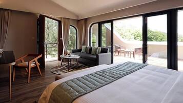 Deluxe Room, 1 King Bed (Premium Sea Facing) | Minibar, in-room safe, desk, laptop workspace