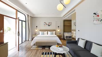 Deluxe Double Room | Minibar, in-room safe, desk, laptop workspace
