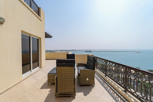 Czechin - Kahraman Building