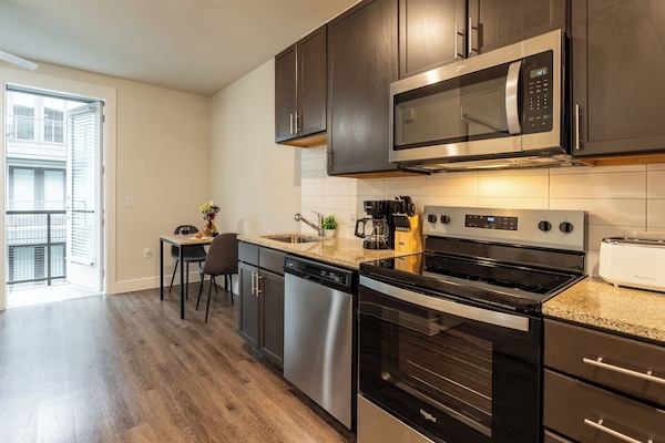 Monolocale, vista piscina | Cucina privata