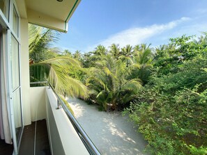Family Quadruple Room | Bed sheets - Three Hearts Guesthouse (Fulhadhoo)
