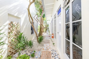 Standard Double or Twin Room | Bed sheets - Three Hearts Guesthouse (Fulhadhoo)