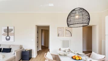 Apartment | Wohnbereich | 35-cm-Fernseher mit Digitalempfang